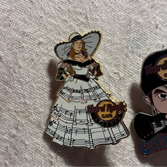 Assorted Pins Set - Picture 3 of 6